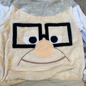 Disney Cream and Black Women's Sweater